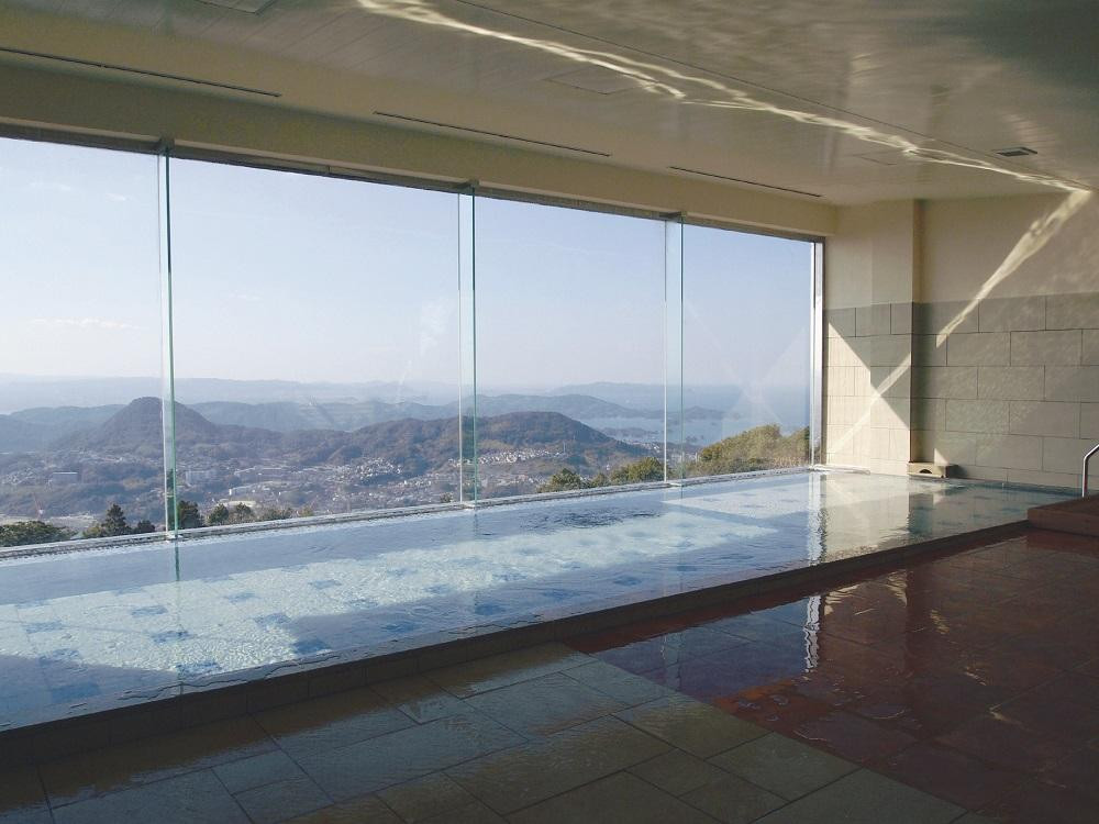 【弓張の丘ホテル】平休日1泊2食付 ペア宿泊券《ツイン》