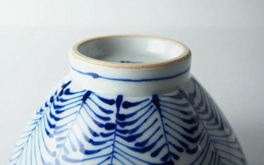 【波佐見焼】　手描きの茶碗　マツ 【西海陶器】１ １８２００