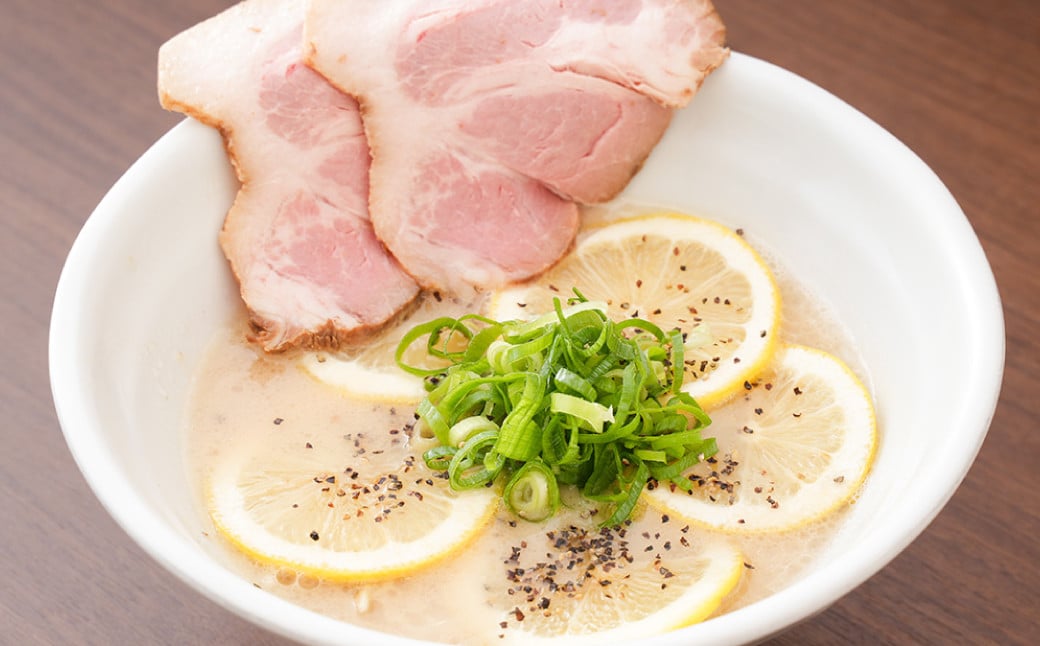 レモンとんこつ ラーメン 4食分 ／ とんこつ ラーメン 生麺 自家製生麺 スープ付き 麺 麺類 豚骨 レモン 九州 長崎県 長崎市