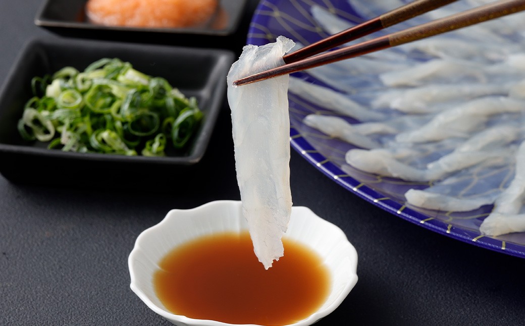 戸石町産とらふぐ 身欠1本もの （600g前後） 【2026年11月上旬～2027年3月下旬発送予定】 魚 魚類 フグ ふぐ 河豚 とらふぐ 身欠 国産 長崎県産