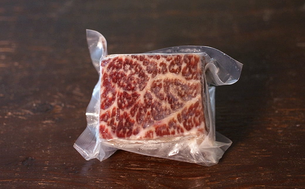 ニタリ鯨 霜降り尾の身 100g×2個セット ／ 鯨 くじら クジラ 鯨刺身 鯨肉 鯨文化 くじら文化 希少 霜降り 長崎県 長崎市