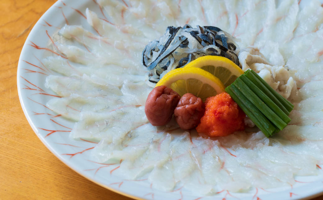 長崎とらふぐ刺身4人前 ／ ふぐ 刺し身 さしみ 鮮魚 魚介 新鮮 産地直送 フグ 海鮮 ふぐ刺し 長崎県 長崎市