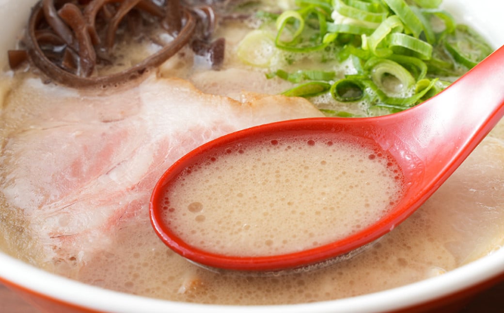 チャーシュー付き とんこつラーメン 4食分 ／ 豚モモ肉チャーシュー 自家製生麺 とんこつ 豚骨 ラーメン スープ付き 冷凍ラーメン 冷凍 長崎