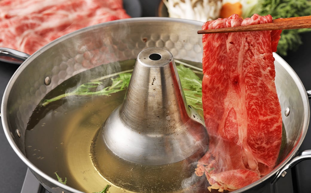 【全12回定期便】長崎和牛 肩ロース スライス 計8.4kg (700g×12回) ／ 和牛 牛肉 牛 お肉 国産 ロース すき焼き しゃぶしゃぶ 肉のマルシン 長崎県 長崎市