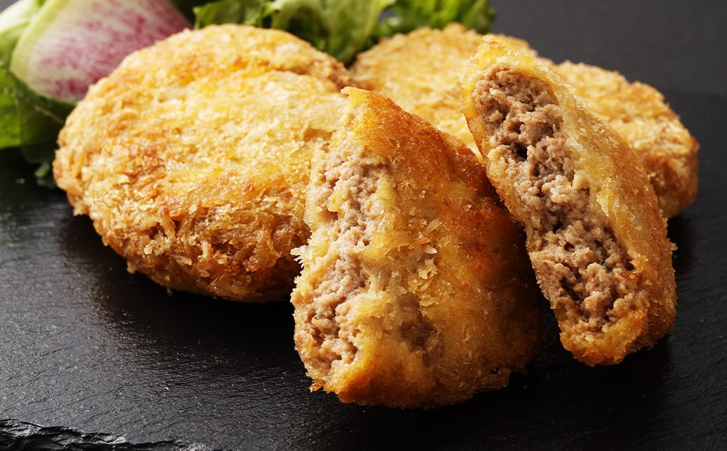 【全12回定期便】長崎和牛 出島ばらいろ入り お肉屋さんの特製 メンチカツ 80g×12個 計144個 ／ 惣菜 お惣菜 晩御飯 揚げ物 冷凍 冷凍食品 おかず 加工品 長崎県 長崎市