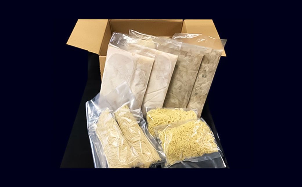 【20営業日以内発送】らーめん食べ比べ4食セット ／ とんこつスープ あおさスープ ストレート麺 ちぢれ麺 豚骨 らーめん 麺類 詰め合わせ 詰合せ 長崎県 長崎市