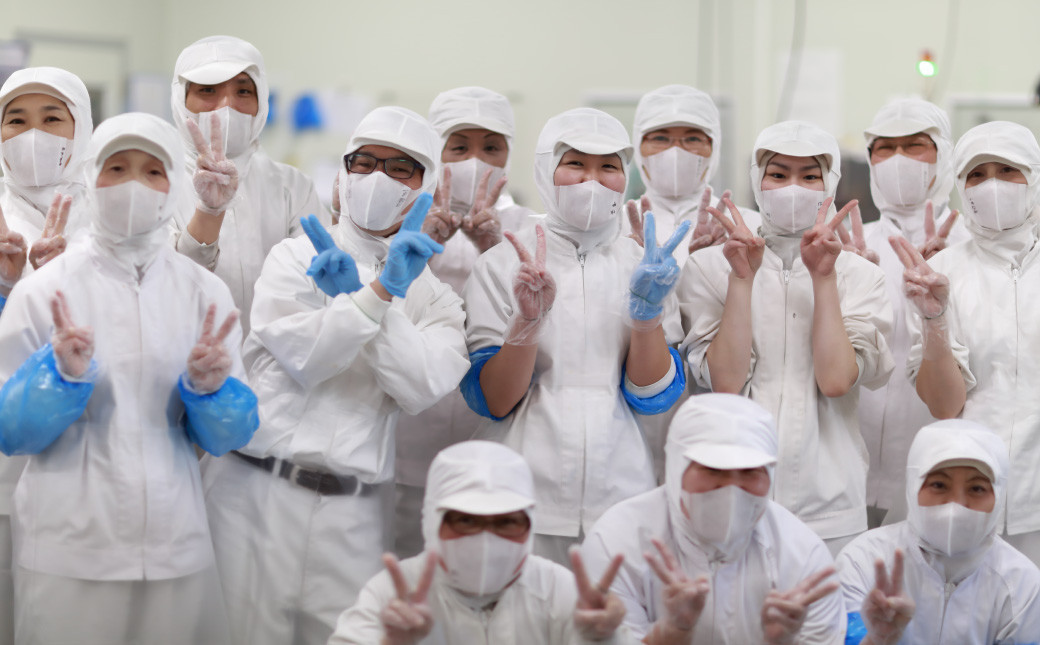 【7営業日以内発送】岩崎本舗 大とろ角煮まんじゅう10個 (箱) ／ 岩崎本舗 角煮まん 角煮饅頭 角煮 豚肉 長崎名物 ご当地グルメ 長崎県 長崎市 スピード発送 早く届く