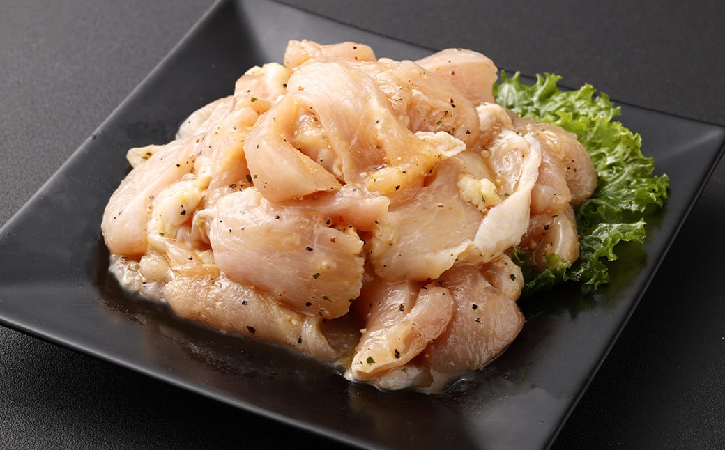 【全6回定期便】国産 鶏肉 トリコロちゃん 計2kg (500g×4パック) ／ バジルペッパー レモンペッパー ソテー用 鶏胸肉 お肉 ソース 肉のマルシン 長崎県 長崎市