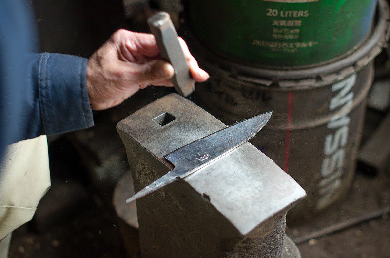 CA057-2 そろそろ、一生ものの道具を　手打ち包丁(出刃包丁)