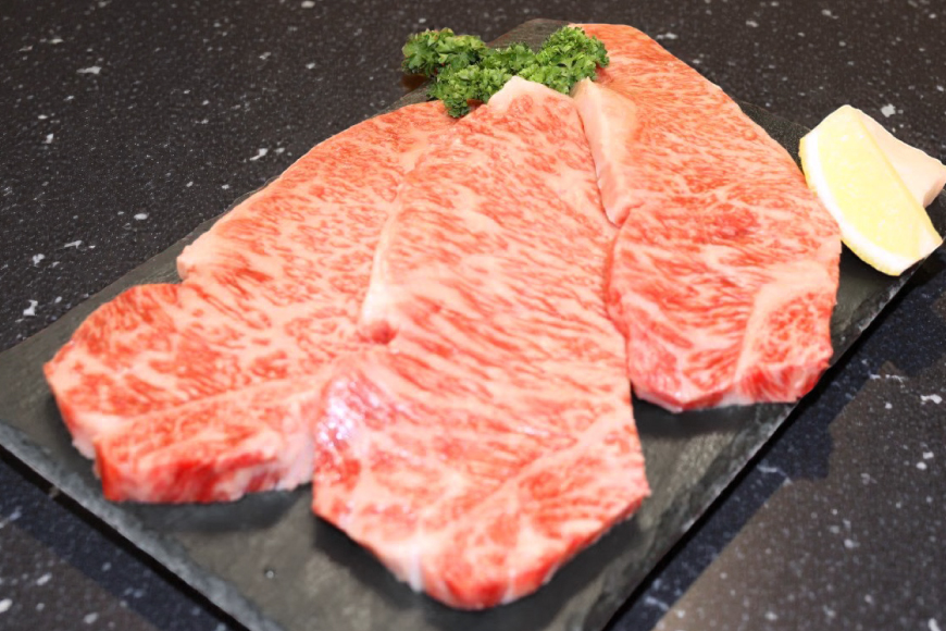 AJ533 【6回定期便】長崎和牛 サーロイン ステーキ 約600g (200g×3枚) [ 肉 牛肉 和牛 高級 ロイン おいしい ステーキ肉 まるしん商会 黒牛 長崎県 島原市 ]