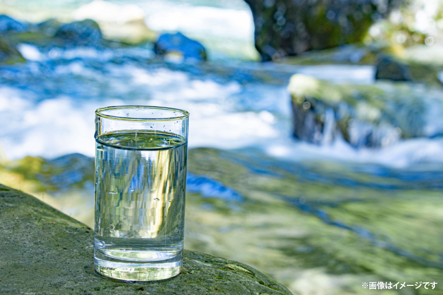 AJ623 山崎本店酒造場 【6回定期便】 雲仙島原の天然水 20L [ 水 天然水 ウォーター おいしい 定期便 定期 名水百選 大容量 日用品 軟水 長崎県 島原市 ]