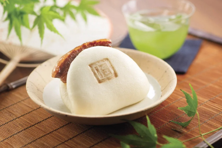 BJ025 岩崎本舗 【3回定期便】長崎角煮まんじゅう 8個入 (箱) [長崎県 島原市]