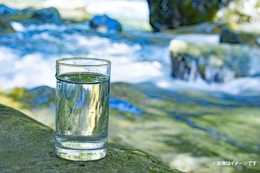 AJ615 山崎本店酒造場 【3回定期便】 雲仙島原の天然水 500mL 30本 計15L [ 水 ペットボトル 天然水 おいしい 備蓄 日用品 大容量 定期便 定期 名水百選 軟水 長崎県 島原市 ]