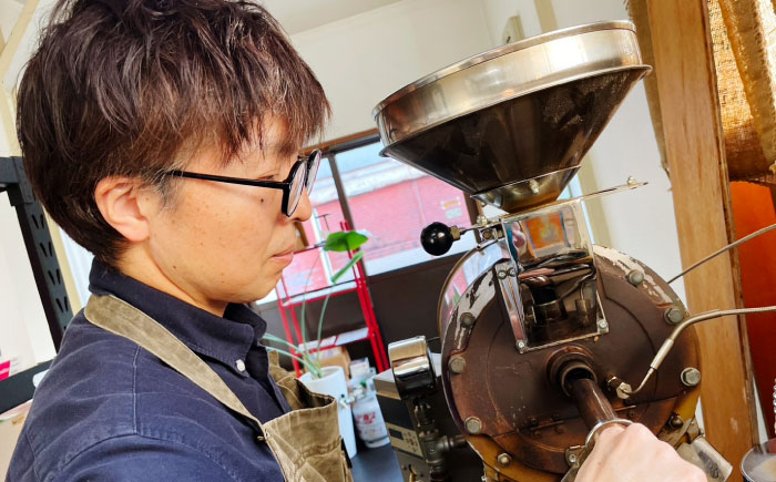 【3回定期便】挽き方が選べます！自家焙煎スペシャルティコーヒーおまかせセット(中挽き) / スペシャルティコーヒー ブレンド コーヒー 中挽き / 諫早市 / R and R coffee labo [AHCJ006]