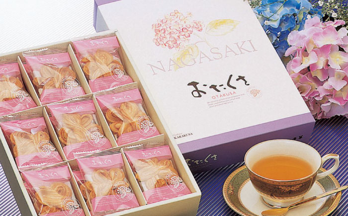 長崎 欧風銘菓 おたくさ 36枚入×1箱 / 菓子 パイ お土産 贈答 おくりもの あじさい 欧風 銘菓 名物 ながさき / 諫早市 / 菓舗唐草 [AHCM007]