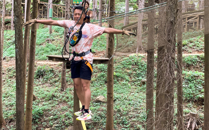 ダイナミックでスリリングな樹上体験を！ アドベンチャーコース ペアチケット (2名様) / 自然 アウトドア アクティビティ 体験 / 大村市 / フォレストアドベンチャー [ACCH002]