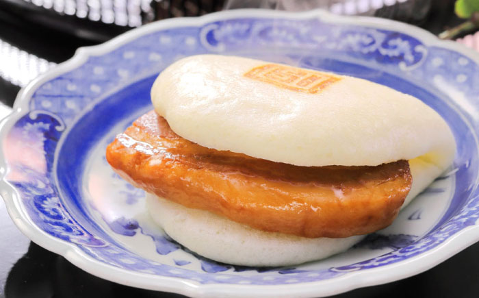 〈スピード発送〉長崎角煮まんじゅう 10個 (箱入)  / 角煮 角煮まん 岩崎 角煮まんじゅう 中華まん 惣菜 おやつ 長崎 饅頭 / 大村市 / 岩崎本舗[ACAH007] 最速 スピード発送 すぐ届く