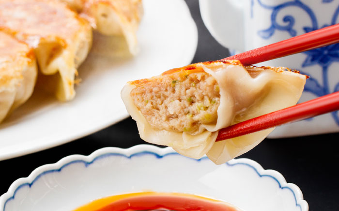 SPF豚「芳寿豚」餃子 計72個（18個×4袋）/ 餃子 ぎょうざ ギョウザ ギョーザ 焼餃子 水餃子 冷凍 惣菜 / 大村市 / かとりストアー [ACAN120]