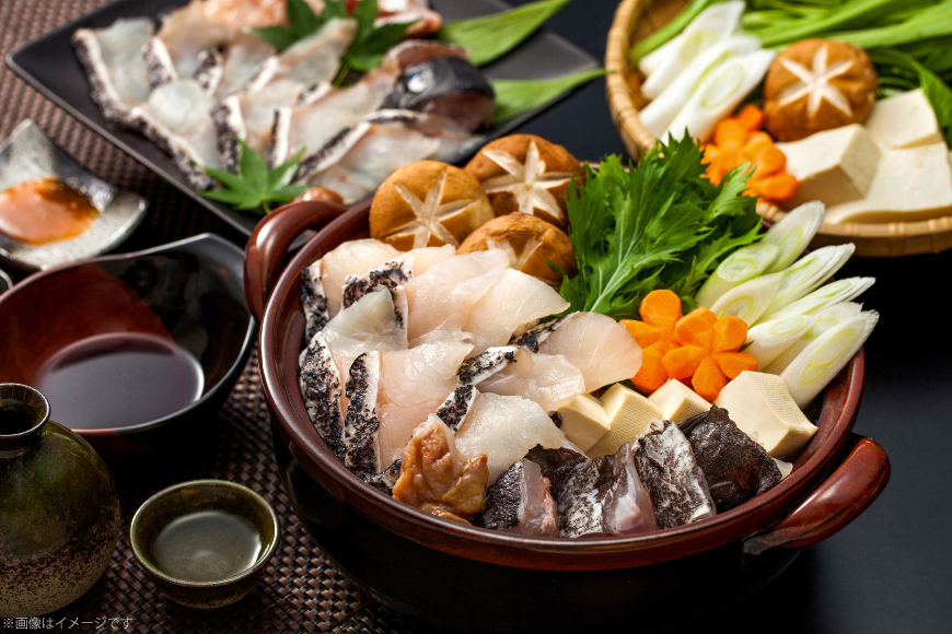 クエ クエ鍋 約1〜2人前 セット 切身 約200g 1パック アラ身 約200g 1パック クエ出汁 500ml 2本 [いけす居食家 大徳利 長崎県 平戸市 hr42bgy390097] 鍋セット お取り寄せ グルメ ぷりっぷり 急速冷凍