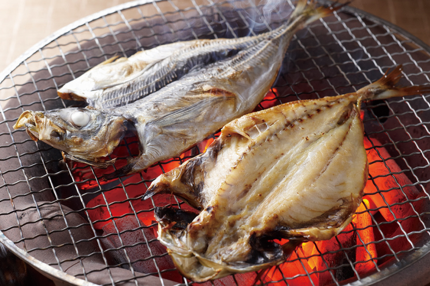 魚 干物 干物 5種 セット 3回 定期便 [マルイ水産商事 長崎県 平戸市 hr42bgy420375] 干物 ひもの みりん干し 開き サバ アジ カマス イワシ ブリ ギフト 生月島