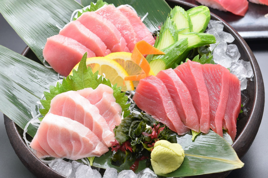 魚 まぐろ ひらめ えび イカ 平戸逸品 四季の彩り海物語 6回 定期便 [平戸さくら水産 長崎県 平戸市 hr42bgy420405] 赤身 大トロ 中トロ みそ ウチワエビ いか 干物 漬け