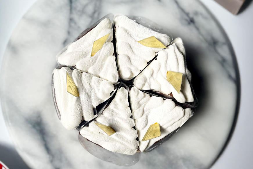 チョコ ケーキ 半熟ガトーショコラ リッチチョコタルト 1ホール/回  2回 定期便 総計2ホール [心優-Cotoyu Sweets- 長崎県 平戸市 hr42bjo490157] チョコレート 濃厚 ずっしり 生チョコ スイーツ ケーキ ご褒美 誕生日