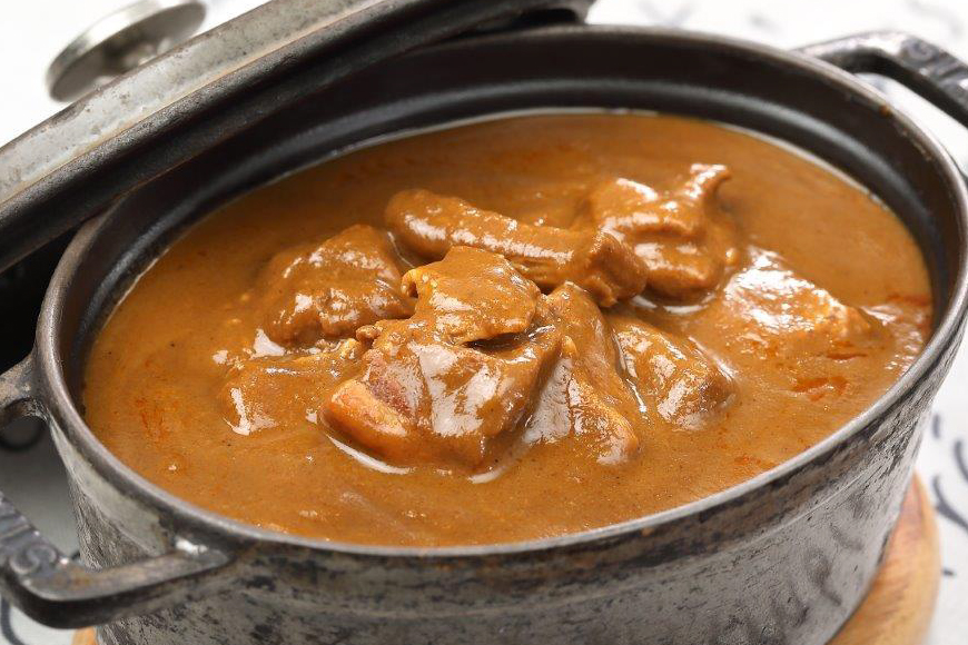 カレー スパイス 平戸 イノシシ カレー 3食 セット 12回 定期便 総計 36食 [平戸ファクトリー 長崎県 平戸市 hr42bgy400167] カレーライス ライス レトルト 本格 いのしし 猪 シシ ジビエ 猪肉