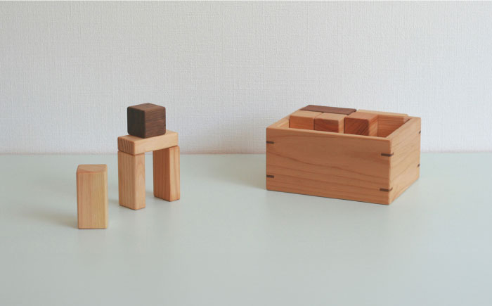 対馬ヒノキのつみ木≪対馬市≫【家具製作所kiiro】ヒノキ おもちゃ 子供 こども [WAL008]