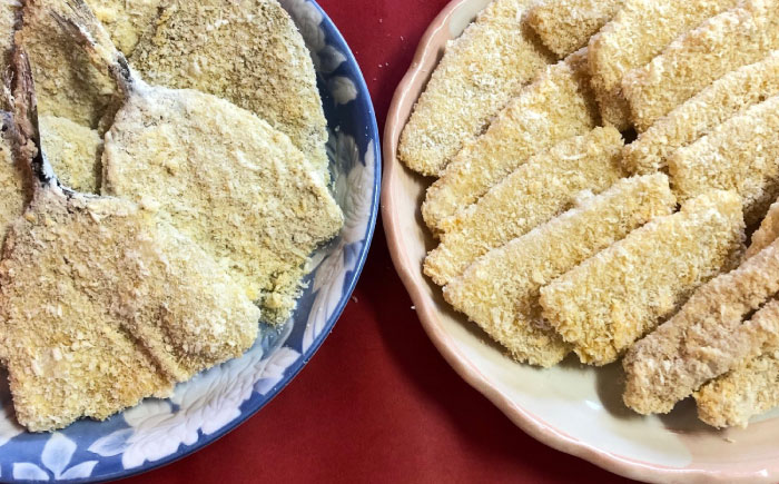 揚げるだけ！アジフライとイカフライセット 約1kg 《 対馬市 》【 対馬逸品屋 】 肉厚 アジ イカ サクサク 海鮮 簡単調理 冷凍 大容量 冷凍配送 [WAF075]