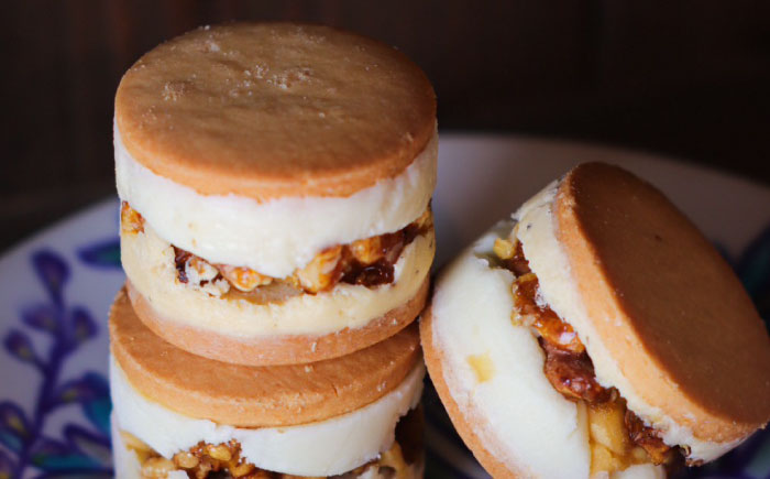 【全6回定期便】波止場の安納芋のバターサンド 五島市/波止場パーラァ [PGI003]