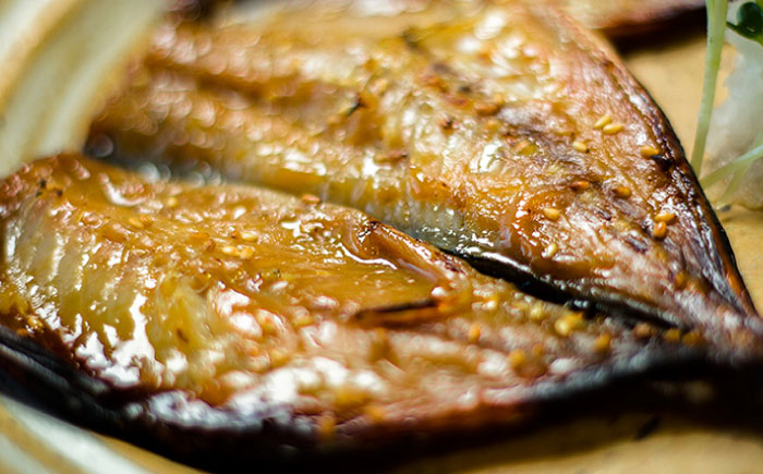 【3回定期便】【M】一夜干し みりん干し（アジ/サバ）計8尾分 五島市/愛情食彩[PCH022]