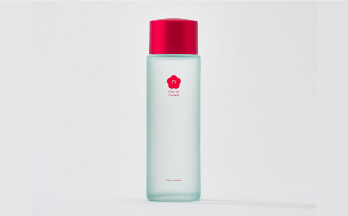 【全12回定期便】椿の葉 保湿水 150ml 五島市/五島の椿 乾燥 小じわ スキンケア 肌 美容 しっとり 美肌 保湿 毎日 ハリ ツヤ [PEG049]