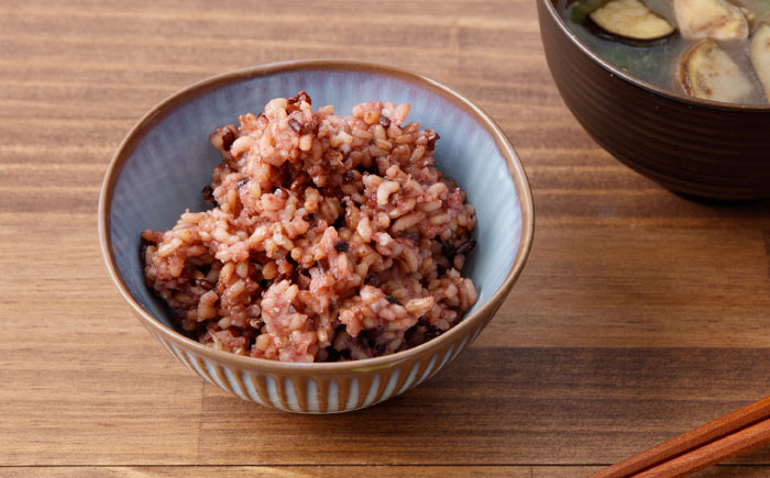 【農家のこだわり米】 黄金の発芽玄米 黒米入り パックご飯 125g×7食＜AgriBaseさいかい＞[CGV001]