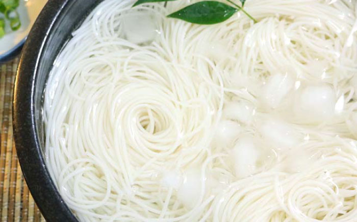 【4代目 麺匠 高橋優】 極細 そうめん 50g×16束 800g  / 南島原市 / 高橋正製麺所 [SCG001]