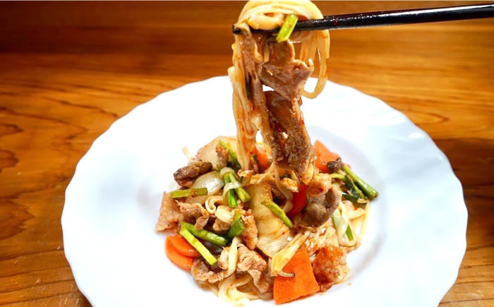 【桐箱入り】島原手延 丸うどん 50g×26束×1箱 計1.3kg / 麺 うどん 乾麺 ギフト / 南島原市 / 吉岡製麺工場 [SDG035]