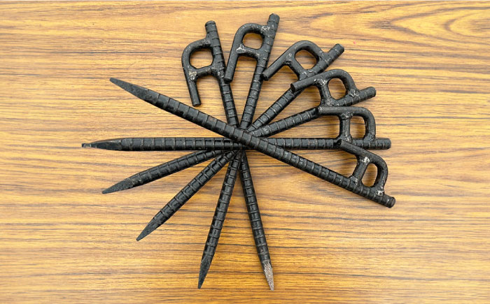 鍛造ペグ 30cm 6本セット / キャンプ キャンプ用品 ペグ キャンプ場 アウトドア用品 / 南島原市 / 重光刃物鍛造工場 [SEJ019]