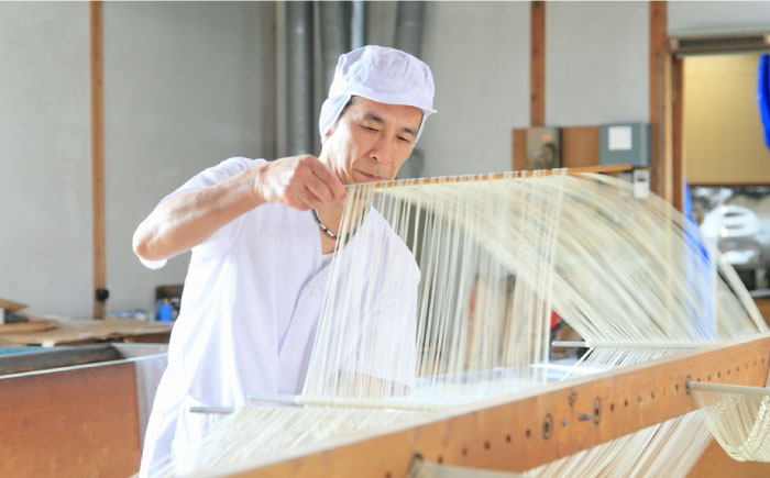【宮内庁献上】と【九州産小麦粉100％】手延べ そうめん 2種 詰め合せ 20箱 / 素麺 島原そうめん 麺 / 川上製麺 / 南島原市 [SCM012]