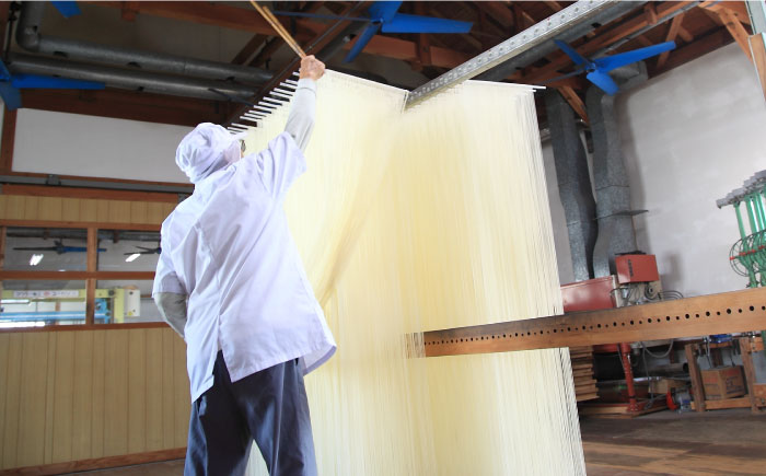 そうめん【宮内庁献上】手延べそうめん 2種 詰め合せ 川上の糸 2.5kg（計5箱） / 九州産小麦粉100％ 素麺 島原そうめん ソーメン 手延べ 乾麺 手延べそうめん 島原そうめん めん 麺 ギフト 贈り物 / 南島原市 / 川上製麺 [SCM010]