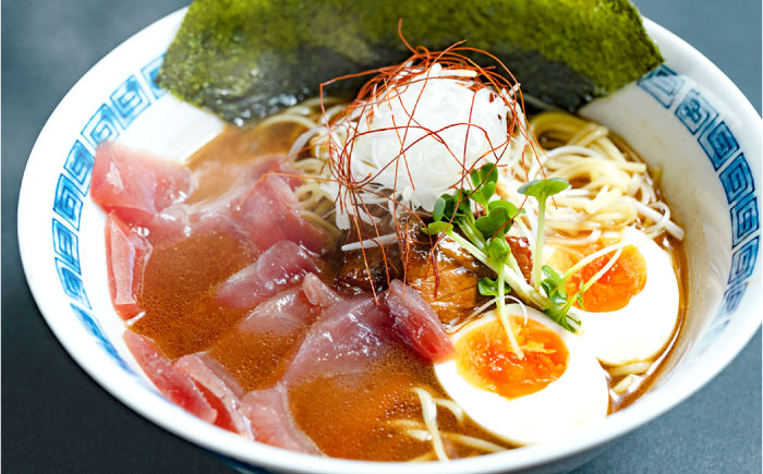 元祖手延べ麺　まぐろラーメン 2人前 270g / ラーメン らーめん 乾麺 麺 / 南島原市 / はなぶさ [SCN160]