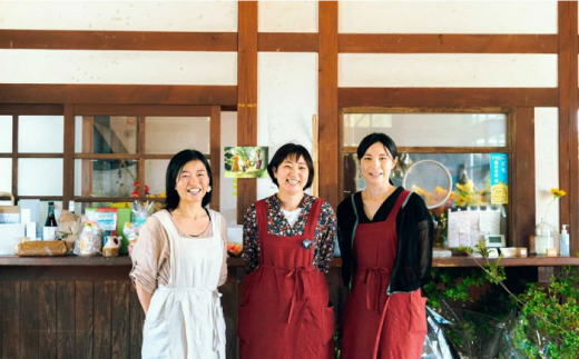 【木造駅舎にあるお花屋さん】アレンジメント L【ミドリブ】/花 生花 インテリア 雑貨 ギフト 贈答 母の日 にも [BBR008]