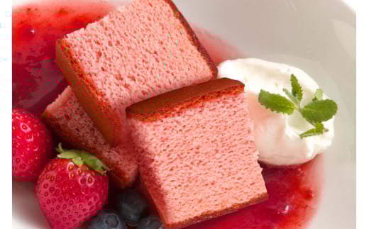 カステラ 定期便 幸せのカステラ 0.3号 155g 3種 セット プレーン2本 いちご1本 抹茶1本 計4本 3回 総計12本 詰め合わせ [長崎カステラセンター心泉堂 長崎県 東彼杵町 hs42bag180014] 和菓子 かすてら 長崎 お菓子 おやつ