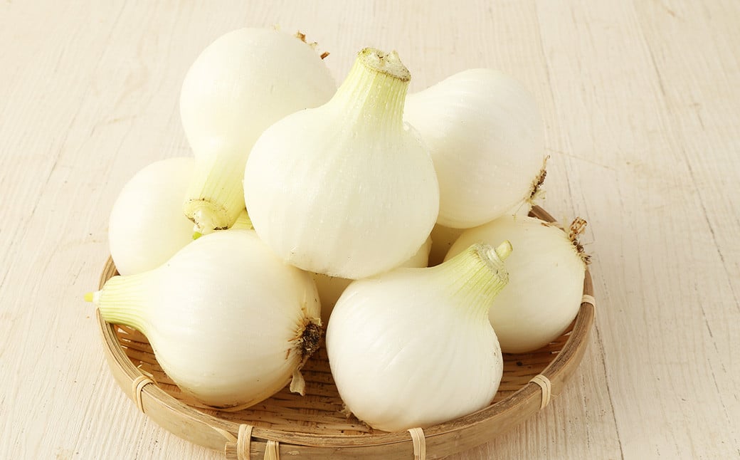 玉ねぎ麹＆1年に1度だけ!甘くて柔らかい!早採りサラダ玉ねぎ 4kg 優品 サイズ混合 ＜栽培期間中農薬不使用/熊本県水俣市産/耕人舎＞さらたま タマネギ 玉葱 野菜 米麹 調味料 セット 熊本県 水俣市産 耕人舎 【2026年3月下旬-4月下旬発送予定】