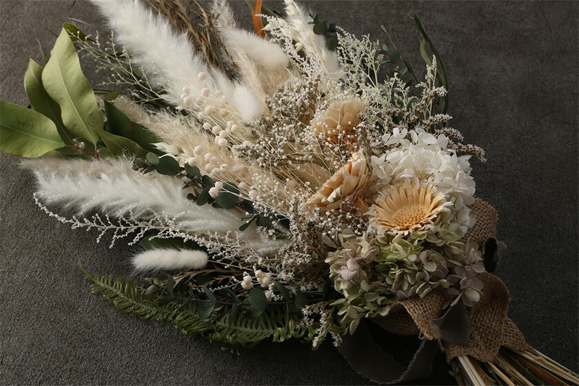 ドライフラワースワッグ Special ホワイト 1束 ドライフラワー スワッグ デザインおまかせ フラワーアレンジ インテリア 花 送料無料《90日以内に出荷予定(土日祝除く)》