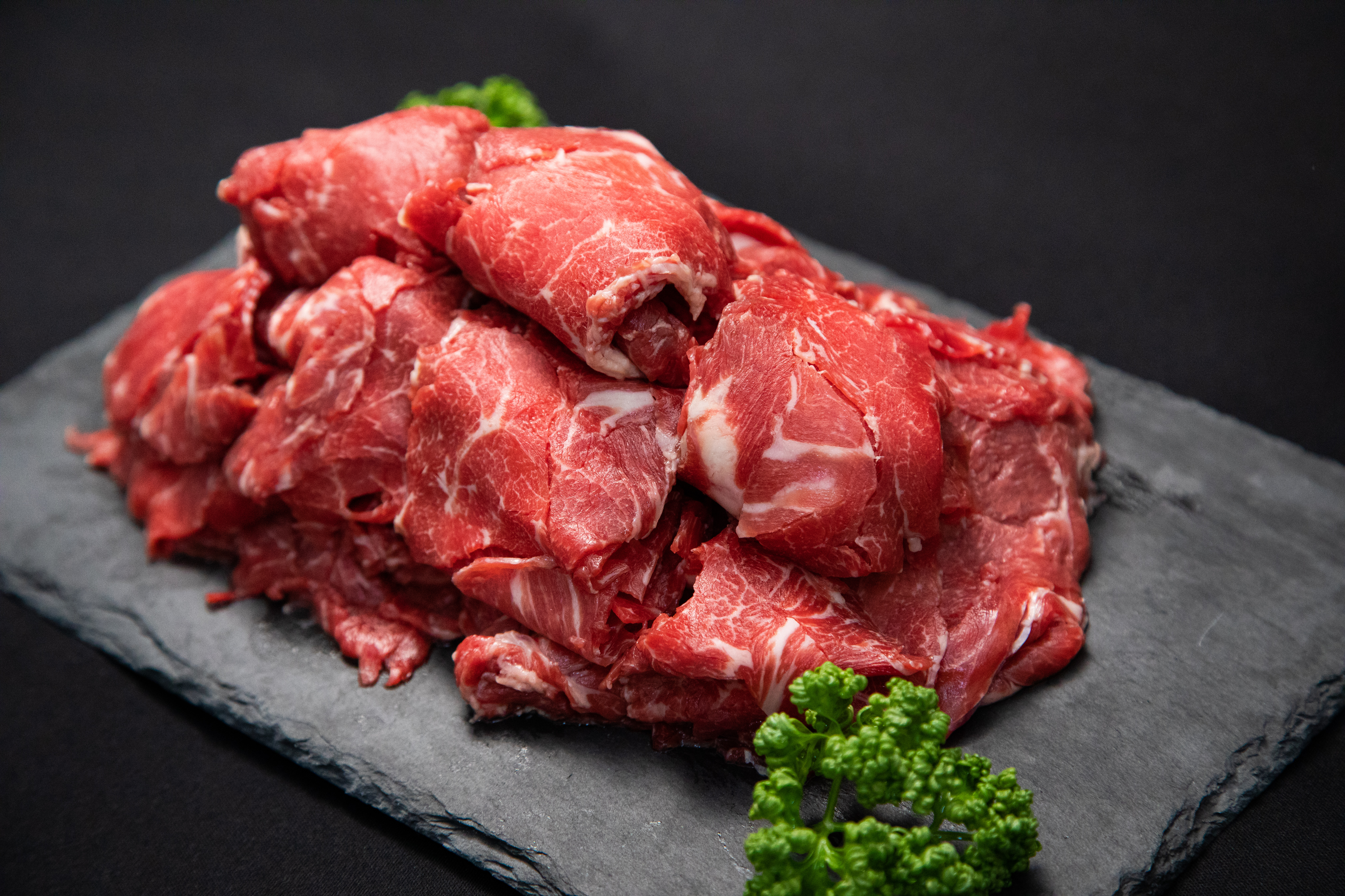 馬凰（ばおう）馬肉 切り落とし 800g（400g×2パック）