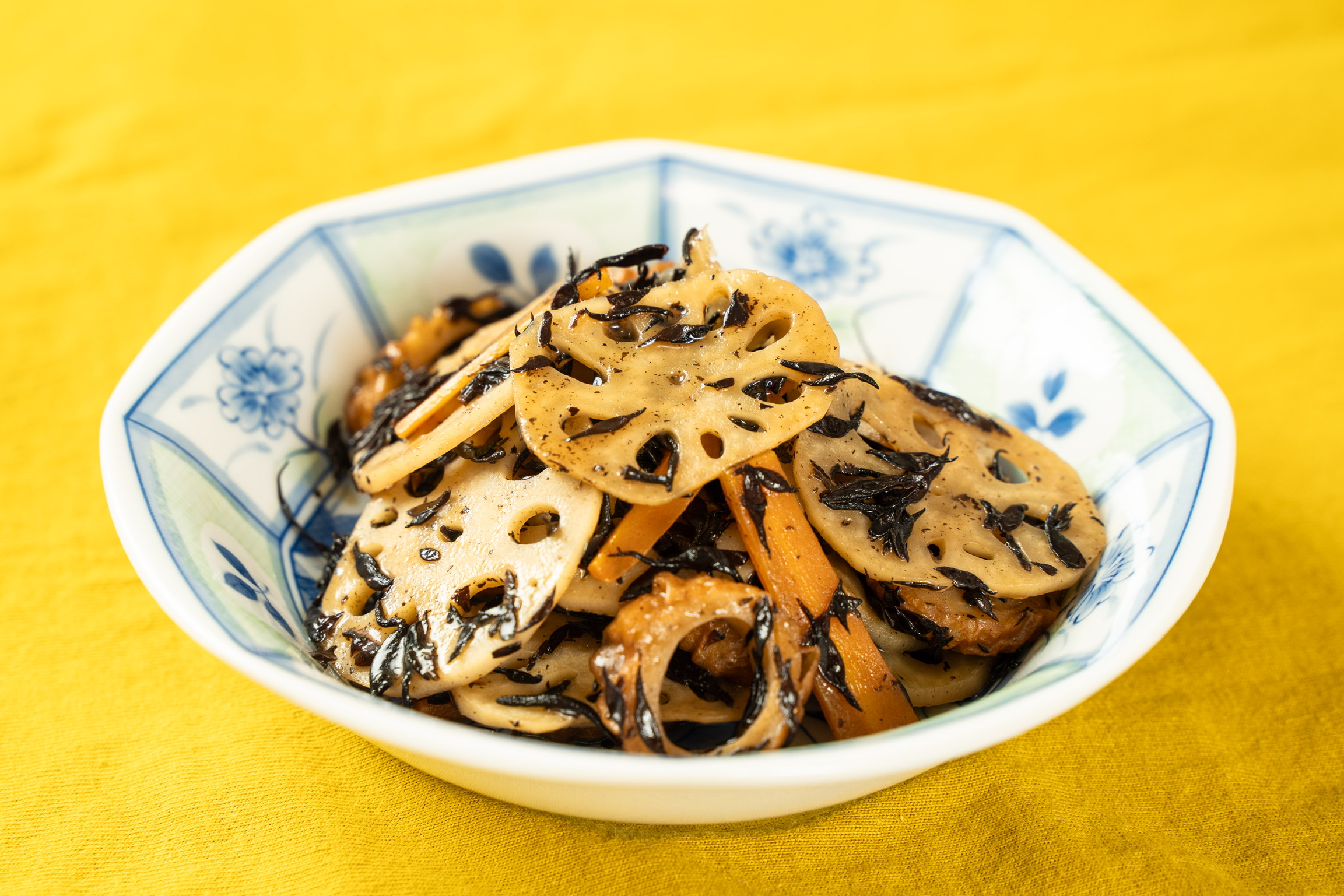 レンコン 斎藤さん家の「生」れんこん 約2kg (約2〜3本 節数：8〜10節）【2025年9月上旬〜2026年3月上旬発送予定】レンコン 泥付き 産地直送 蓮根 熊本県産 国産 九州 熊本県 宇城市