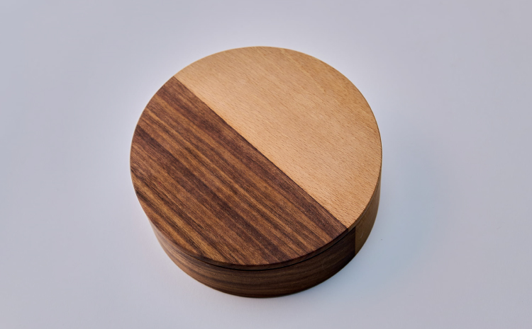 アロマディフューザー サークル アロマ ディフューザー 幅:15cm 奥行き:15cm 高さ:5cm 重さ:525g ツートンカラー インテリア プレゼント 贈り物 贈答品 シンプル 天然アロマ ソイワックス 木の香り 蓋付き 熊本県 宇城市