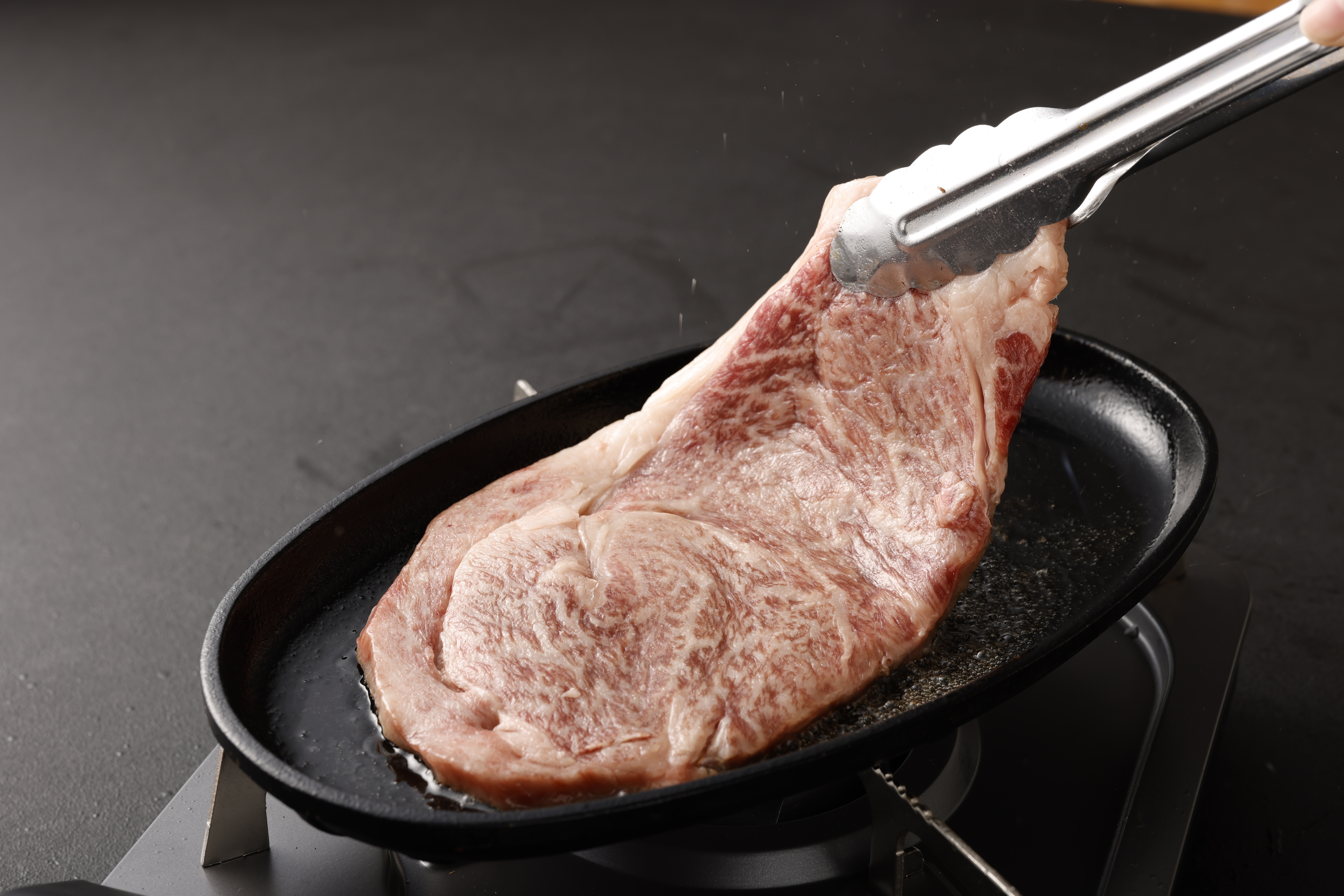 九州産黒毛和牛 杉本本店 黒樺牛 A4〜A5等級 肉厚サーロインステーキ 300g×2 計600g