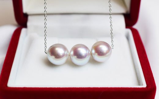 S101-220_天草産 8-9mm アジャスター シルバー あこや真珠 ペンダント ネックレス パール 3連（K18WG）