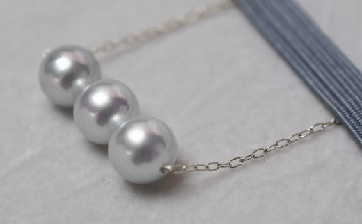 S101-220_天草産 8-9mm アジャスター シルバー あこや真珠 ペンダント ネックレス パール 3連（K18WG）