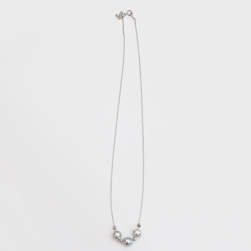 S101-375_あこや真珠 バロックパール 8mm - 9mm 3粒 スルーネックレス ネックレス SV925 シルバー925 あずきチェーン 真珠 ミラーボール【A:4個】